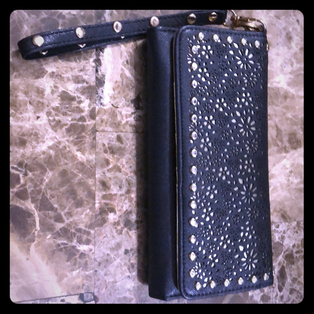 Black and Gold wristlet wallet